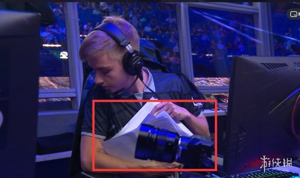 在比赛中屡 在比赛中屡